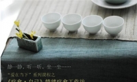 所謂療愈，不過是說，放下自我批判和對過去錯誤的愧疚，它幫我們釋放原本就不屬于我們的東西，它讓我們整個靈魂都浸潤在愛與接納里！本課程從“你”與外境的關系切入，療愈導致沖突或痛苦的創傷記憶，化解緊鎖在內心的怨尤，清理內在空間，還原心的力量。